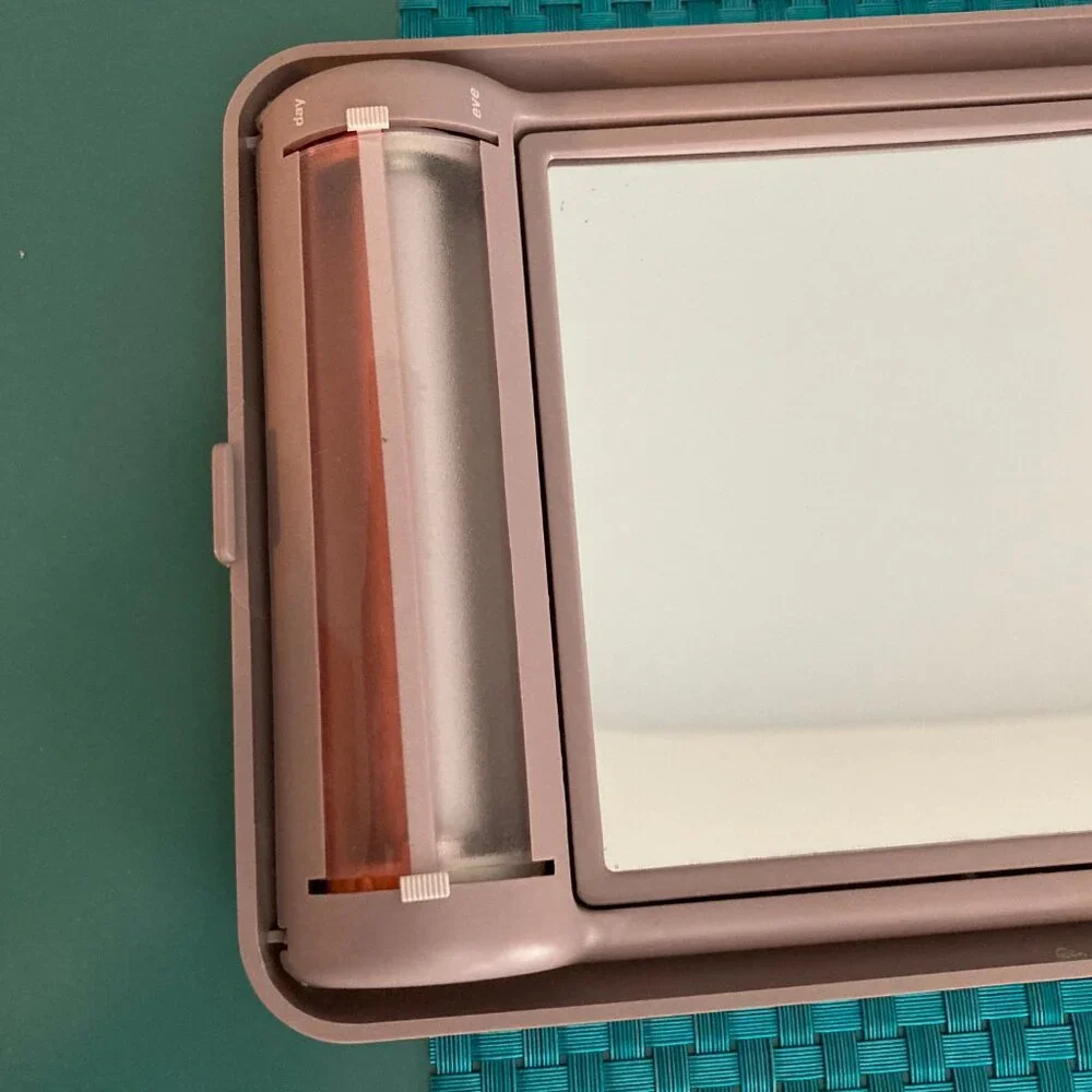 Clairol Make-Up Mirror Portable w/Magnification and Light Vintage